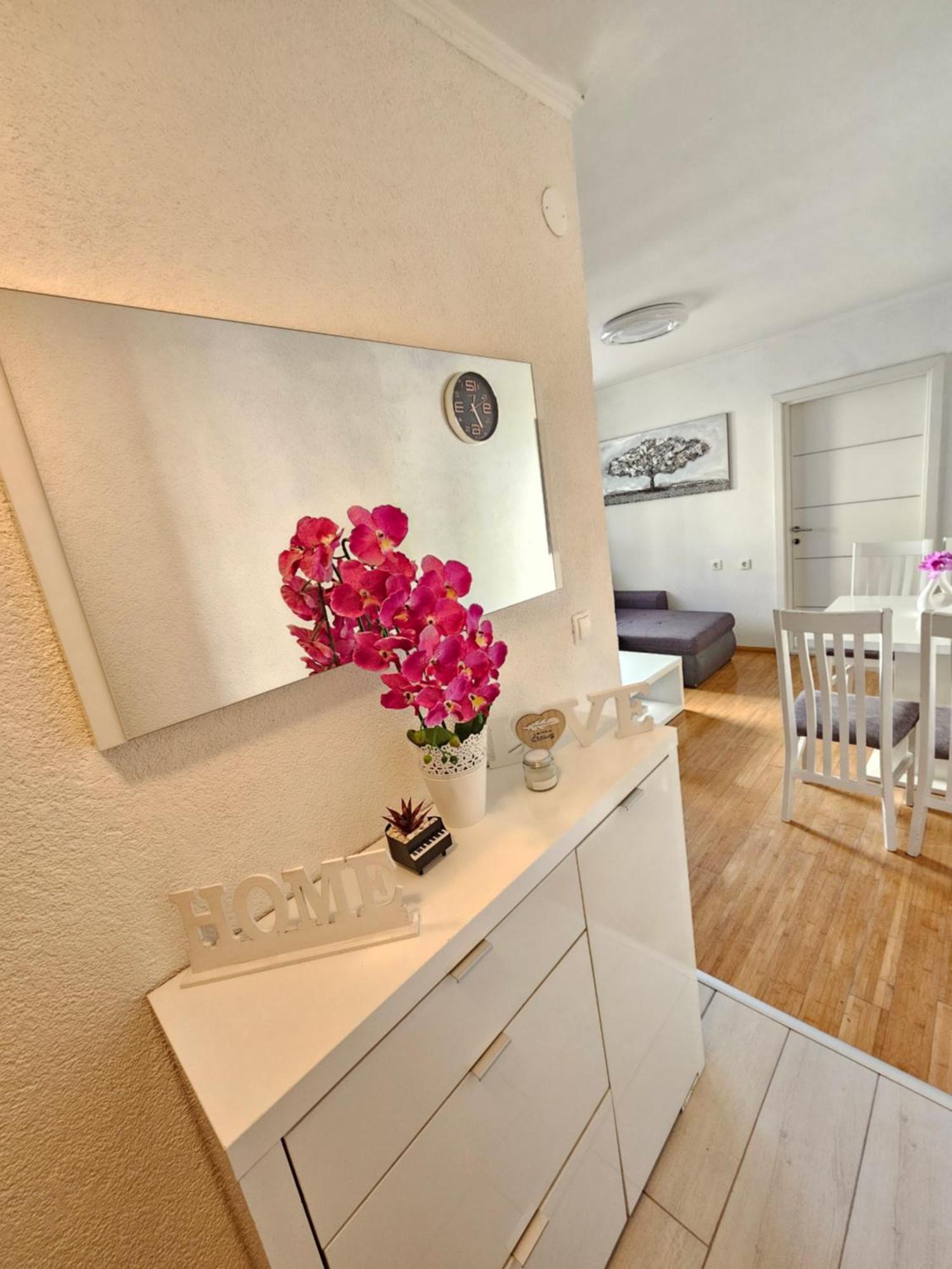 Apartments Iva マカルスカ エクステリア 写真